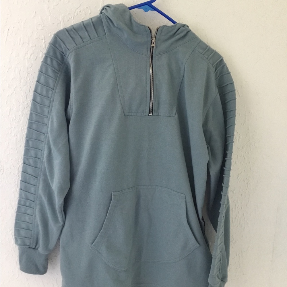 TRUTH SUBSTANCE COMMON SENSE HOODIE SMALL PRE OWNED